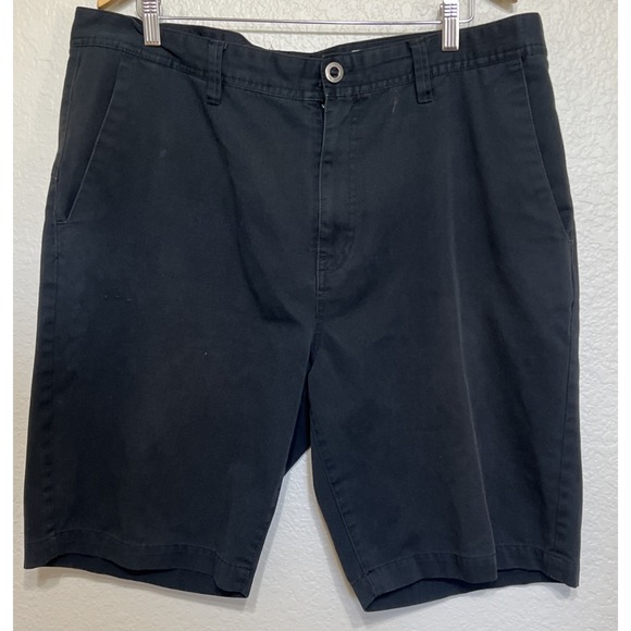 VOLCOM Mens True To‎ This  Shorts Size 40 Black Skateboard , Grunge - Picture 1 of 8
